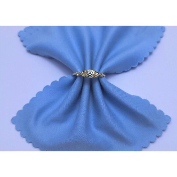 Beautiful 14K Karat Solid Yellow Gold Designer Round Diamond Ring - Size 4.25 - Picture 3 of 16